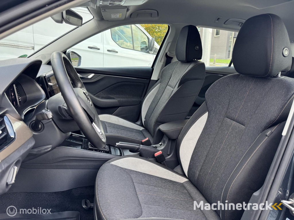 Skoda Kamiq 1.0 TSI Sport Business / Bomvol / Camera / elek. achterklep / etc..