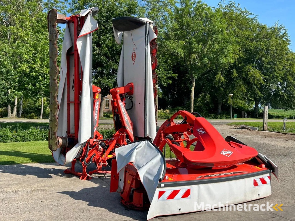 Kuhn GMD 9530 & GMD 3125 F-FF Triple maaier Vlindermaaier Schijvenmaaier