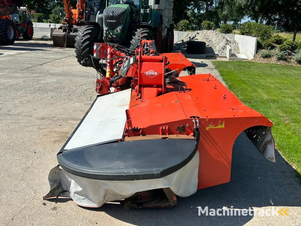Kuhn FC 9530 D Lift control Kneuzer triple maaier
