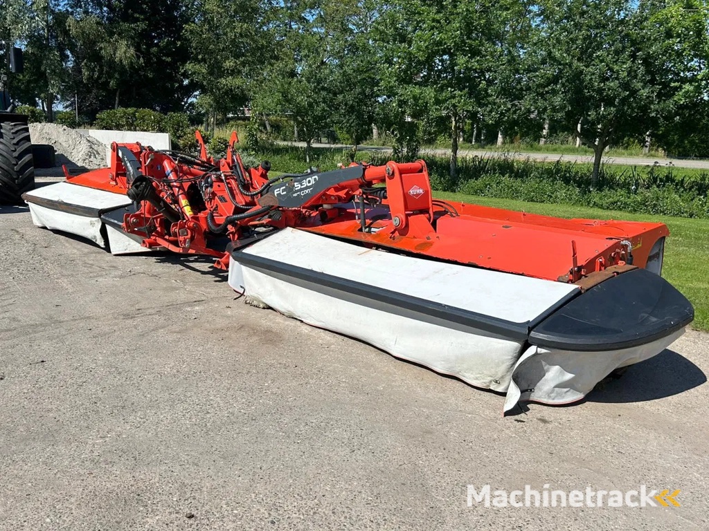 Kuhn FC 9530 D Lift control Kneuzer triple maaier
