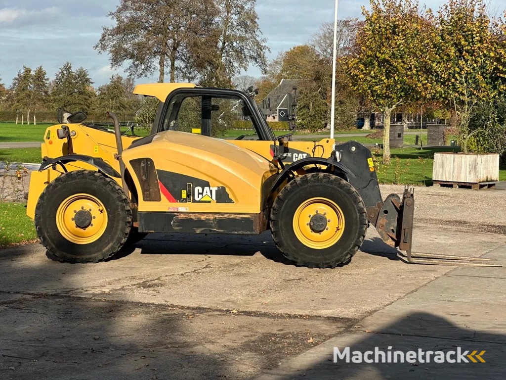 Caterpillar TH 407 verreiker