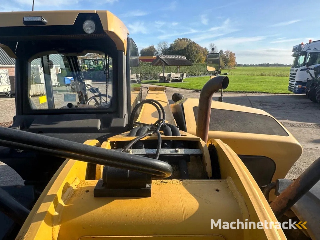 Caterpillar TH 407 verreiker