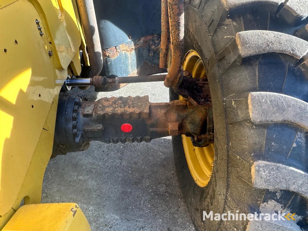 Caterpillar TH 407 verreiker