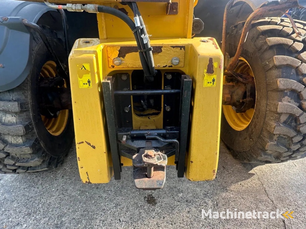 Caterpillar TH 407 verreiker