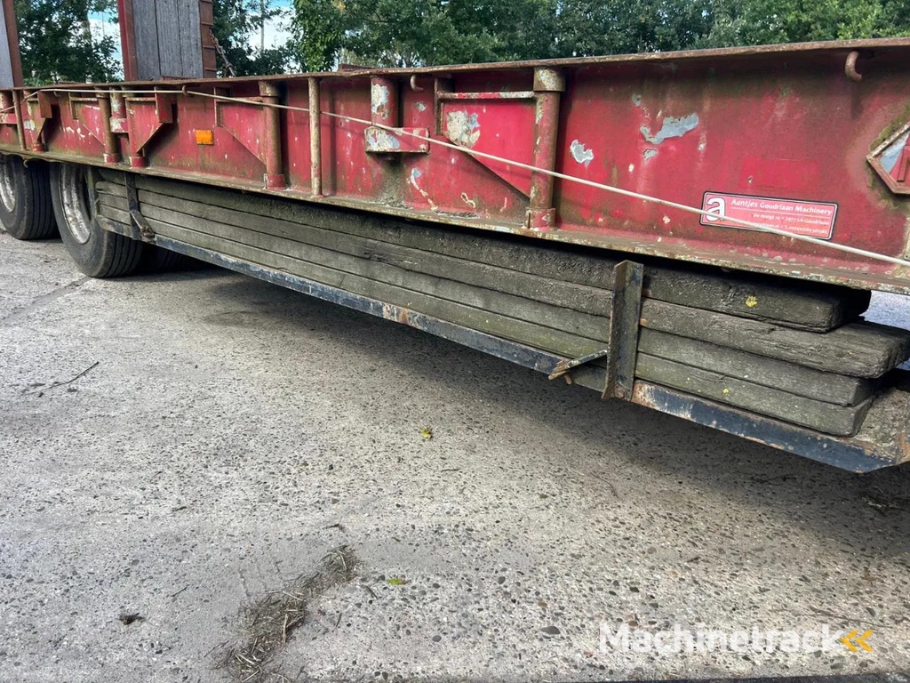 Nooteboom 3 asser Dieplader Rampen Landbouwkenteken semi trailer