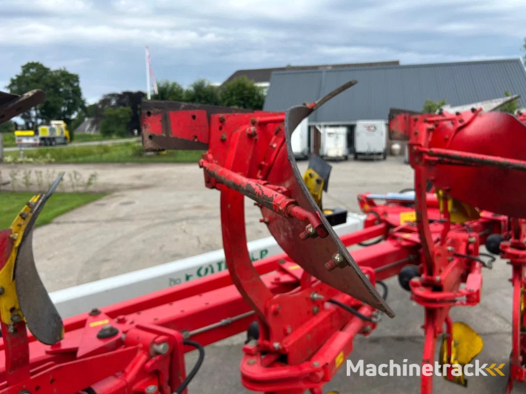 Pottinger S 650 P N 8 schaar wentelploeg Ploeg Getrokken ploeg
