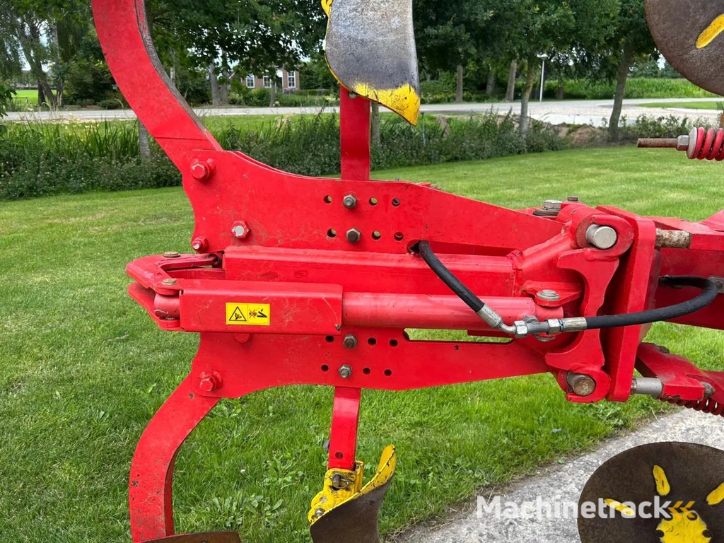 Pottinger S 650 P N 8 schaar wentelploeg Ploeg Getrokken ploeg