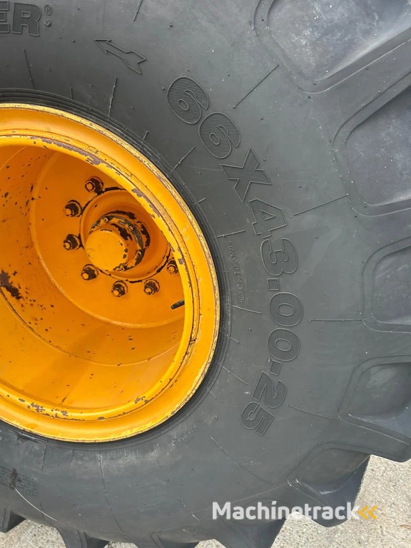 Joskin Cobra 10 m3 + Bouwlandbemester vacuumtank mesttank