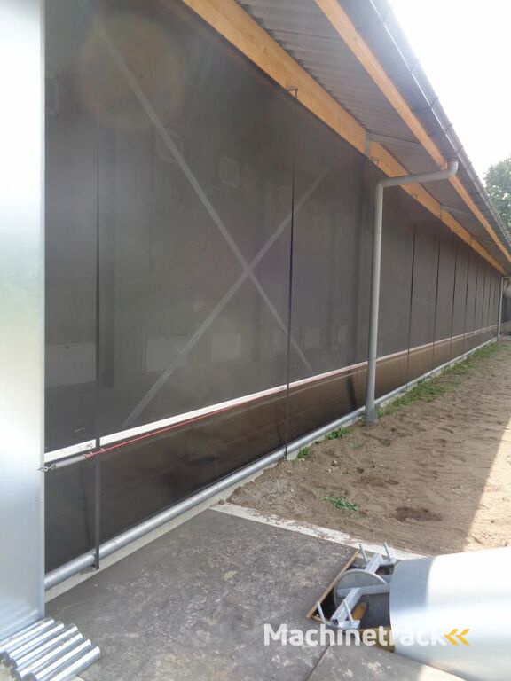 Stal-ventilatiegordijnen