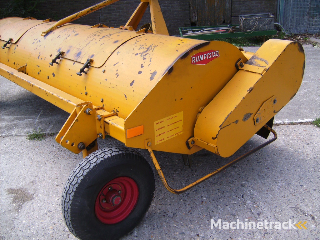 Rumptstad front loofklapper