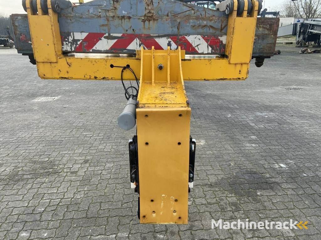 Seith Pipehandling Reachstacker 15036