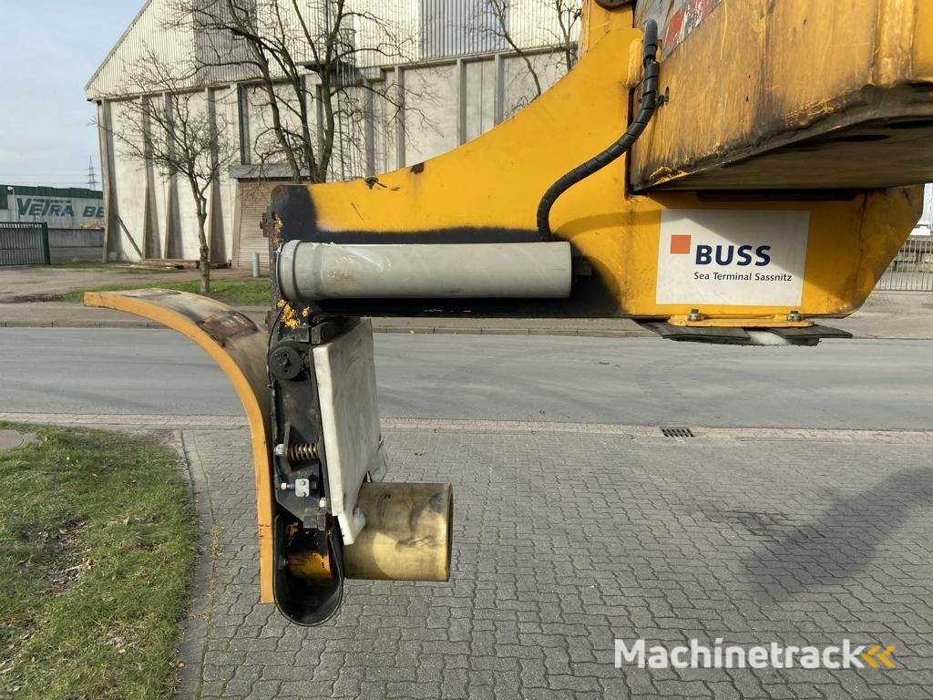 Seith Pipehandling Reachstacker 15036