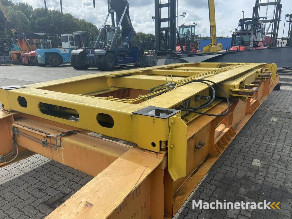 Kalmar 20 and 40 `Topspreader