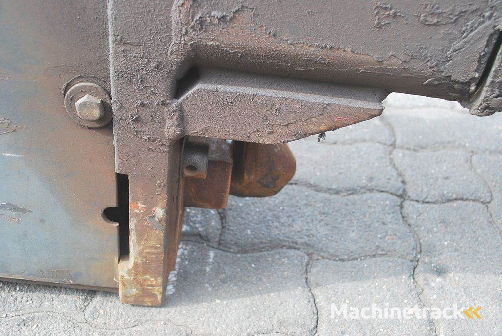 Kalmar 20-40 feet Sidespreader