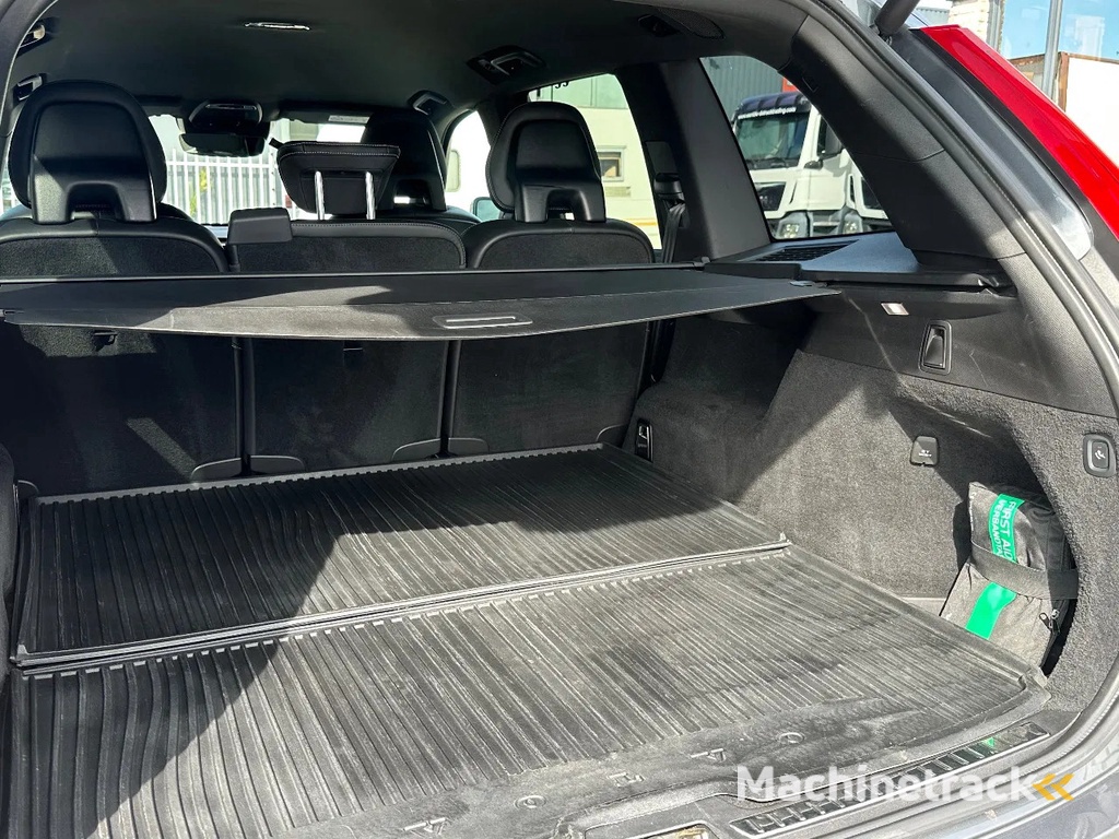 Volvo XC90 B5 AWD + R-DESIGN + FULL LEATHER + 360 CAMERA + NAVI + AHK + HARMAN KARDON