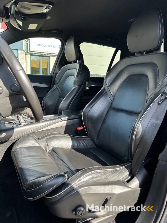 Volvo XC90 B5 AWD + R-DESIGN + FULL LEATHER + 360 CAMERA + NAVI + AHK + HARMAN KARDON