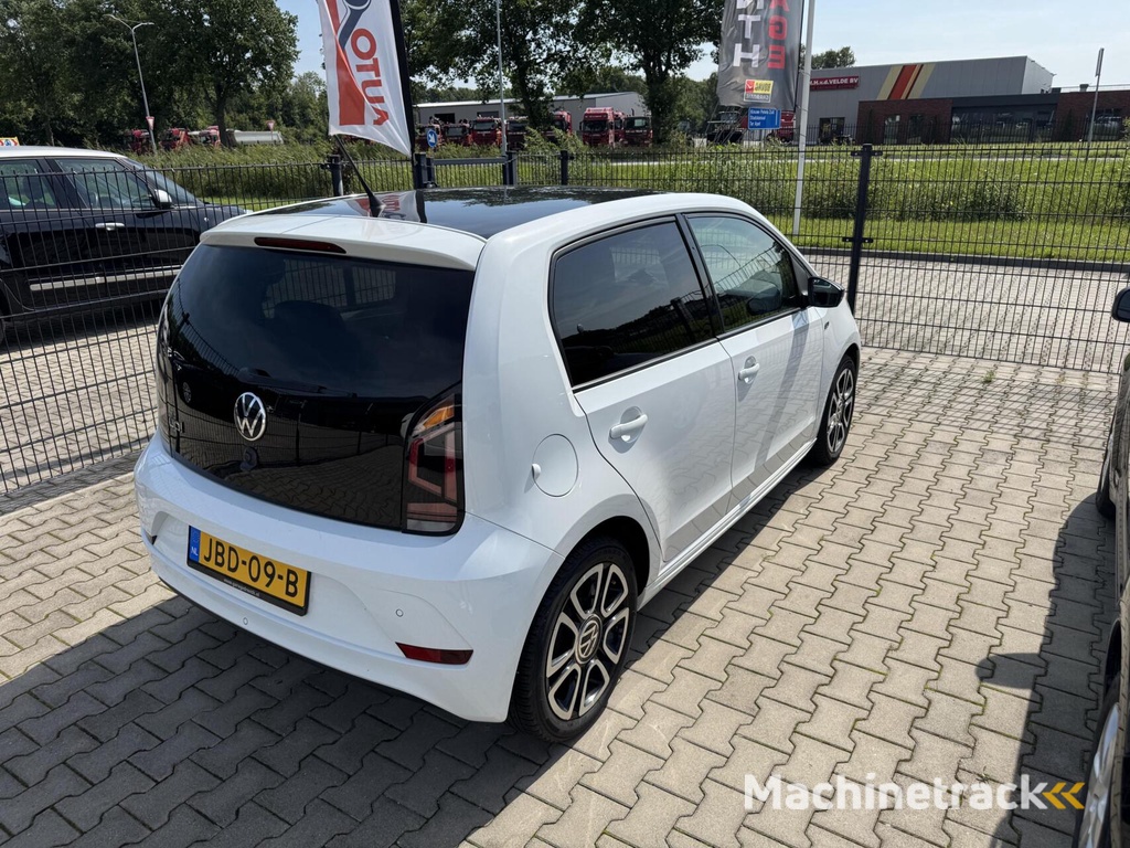 Volkswagen Up! 1.0 R-Line 5 deurs Clima/ Camera