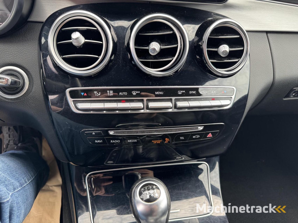 Mercedes C-klasse Estate 220 CDI AMG Line  H6