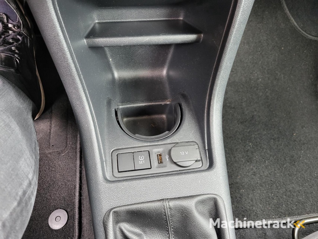 Volkswagen Up! 1.0 BMT move up! 5 deurs airco lm velgen