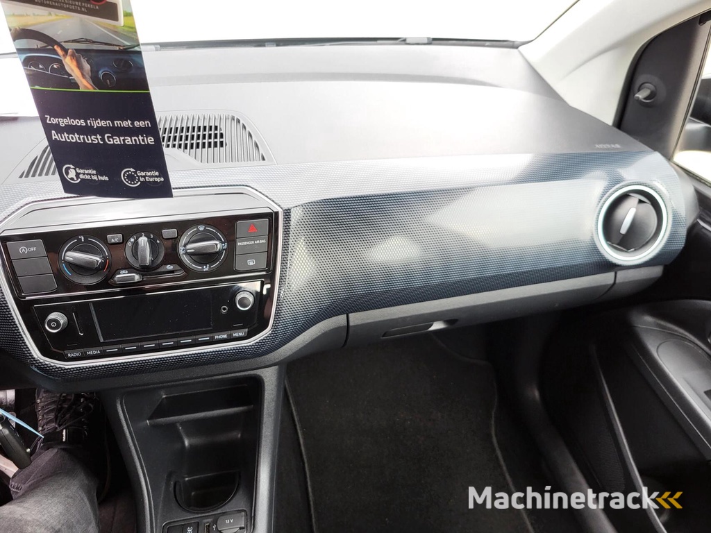 Volkswagen Up! 1.0 BMT move up! 5 deurs airco lm velgen