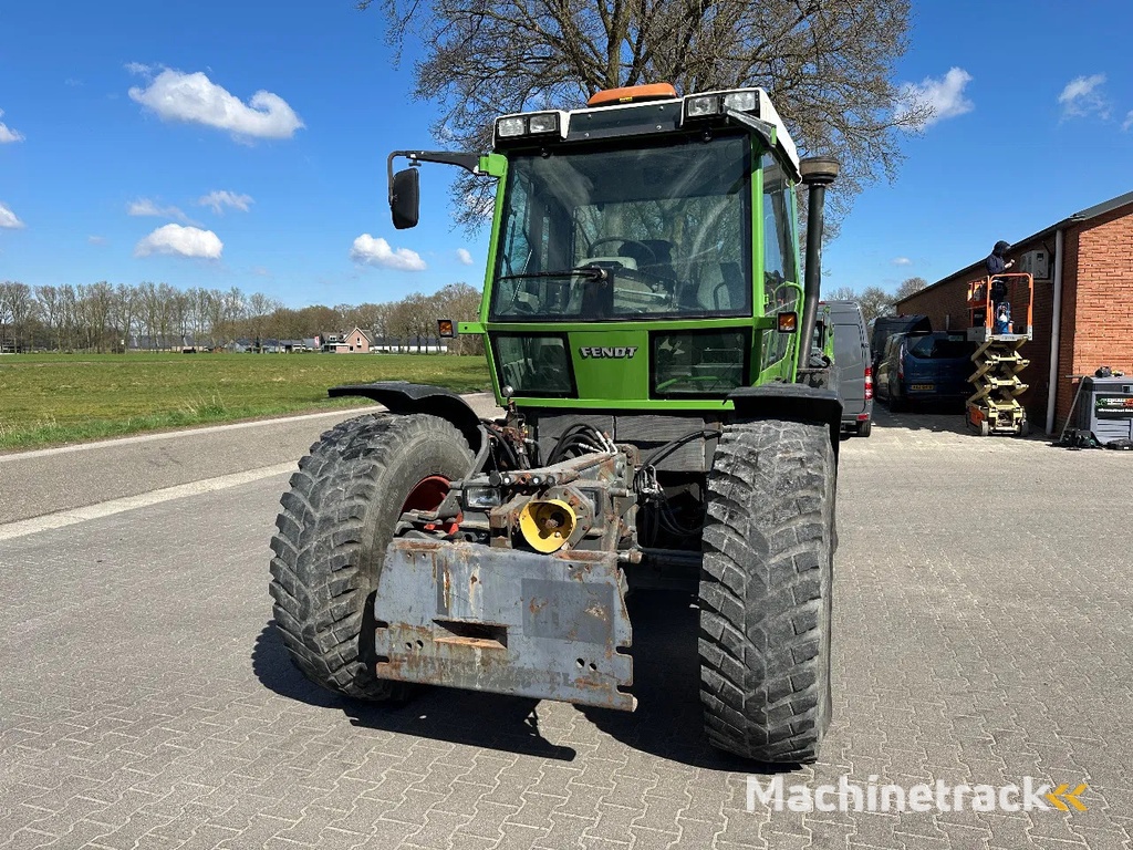 Fendt Xylon 520
