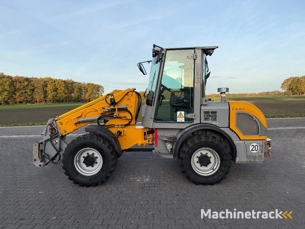Paus TL8.7 telescoop loader shovel