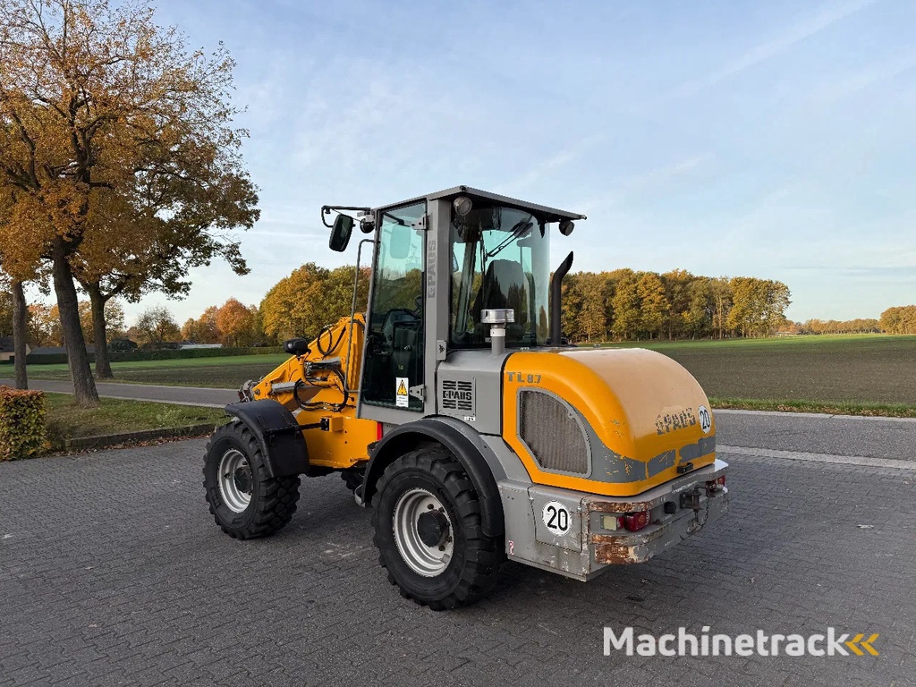 Paus TL8.7 telescoop loader shovel