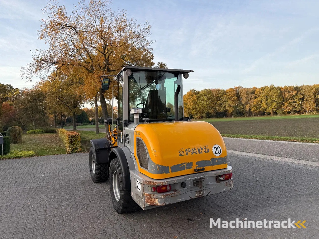 Paus TL8.7 telescoop loader shovel