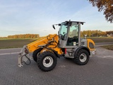 Minituur van Paus TL8.7 telescoop loader shovel