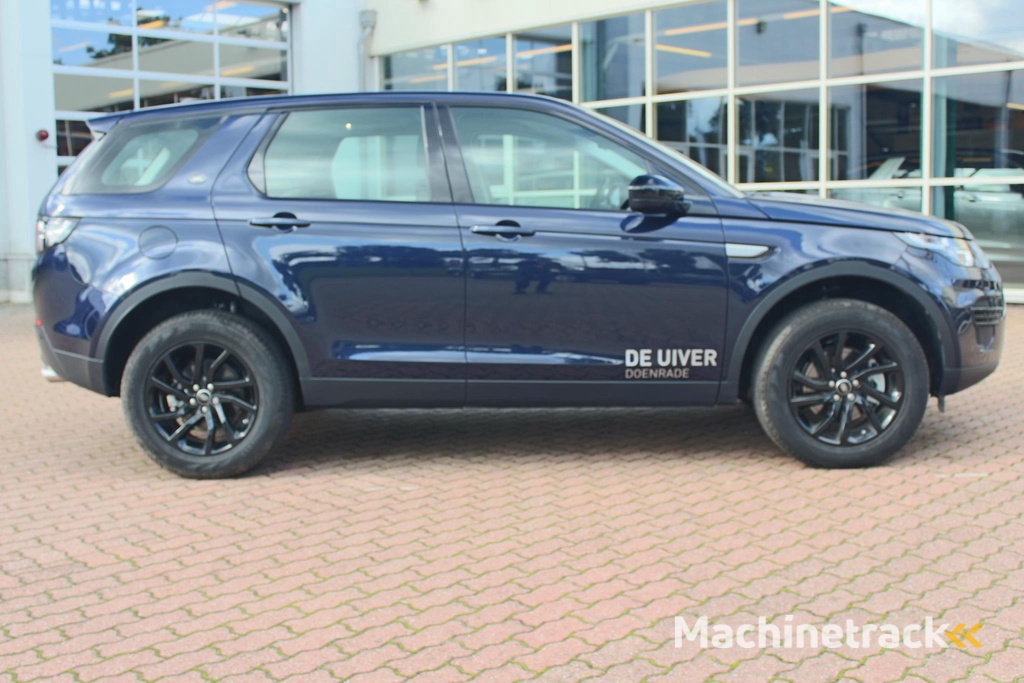 Land Rover Discovery Sport 2.0 eD4 E-Capability 150pk 2WD 5p. Pure LAND ROVER Discovery Sport 2.0 eD4 E-Capability 150pk 2WD 5p. Pure