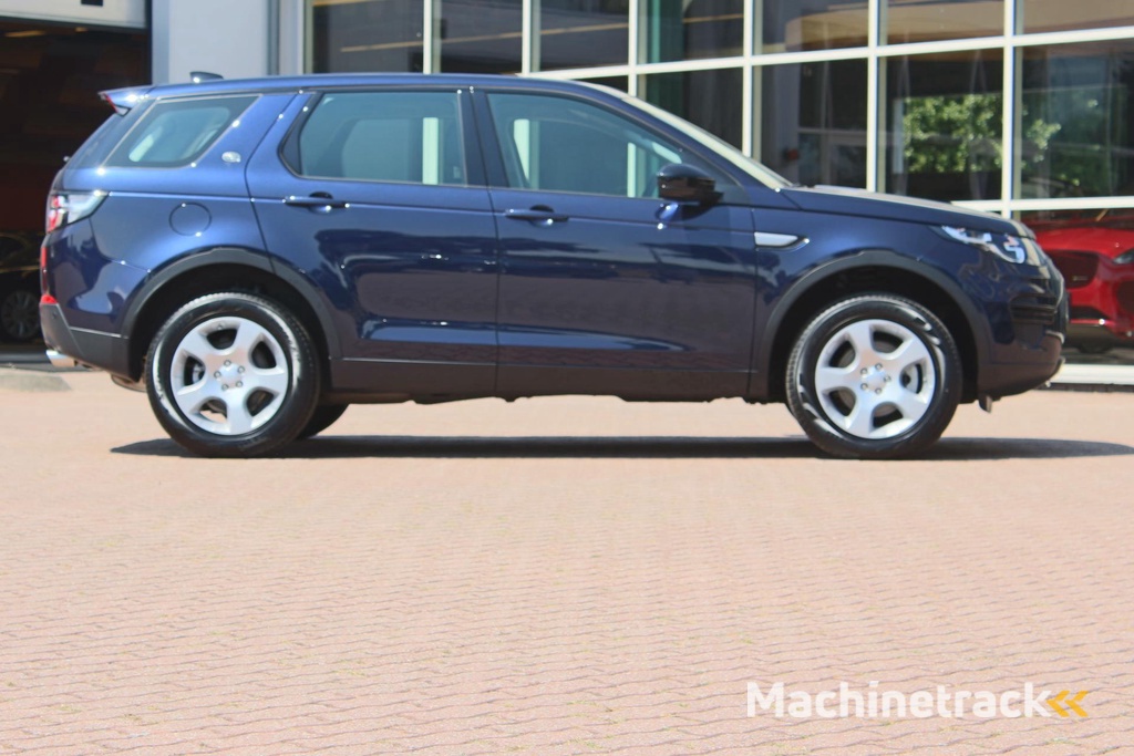 Land Rover Discovery Sport 2.0 eD4 E-Capability 150pk 2WD 5p. Pure LAND ROVER Discovery Sport 2.0 eD4 E-Capability 150pk 2WD 5p. Pure