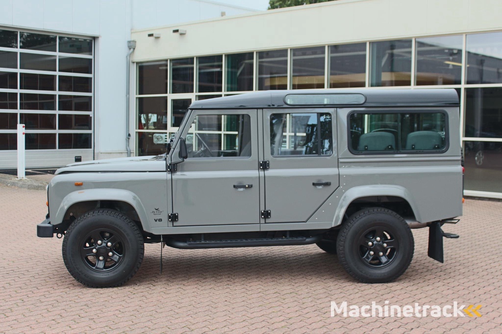 Land Rover Defender 3.5 V8 ST WGN 110 4WD