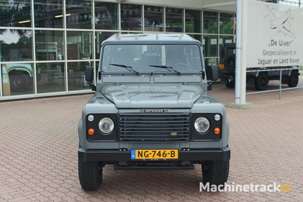 Land Rover Defender 3.5 V8 ST WGN 110 4WD
