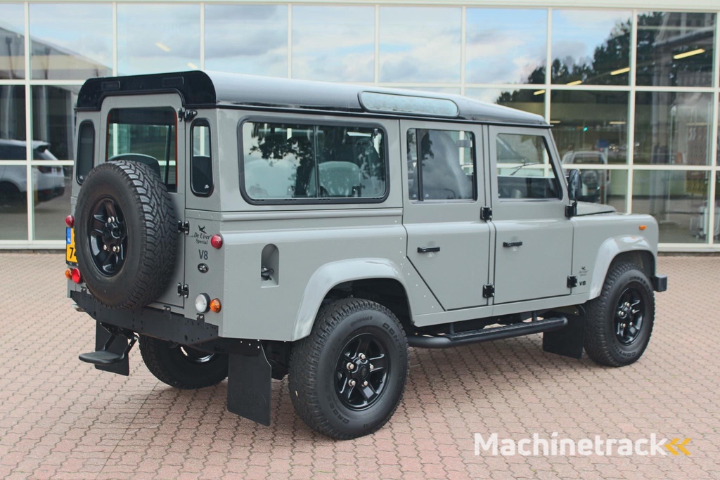 Land Rover Defender 3.5 V8 ST WGN 110 4WD