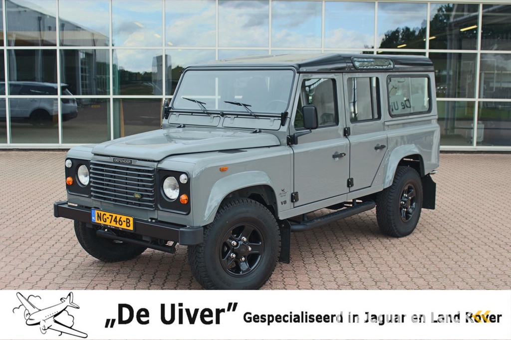 Land Rover Defender 3.5 V8 ST WGN 110 4WD