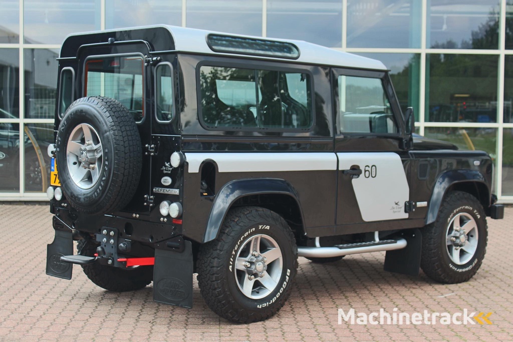 Land Rover Defender 2.4 TD 90 SW SVX 60th Anniversary