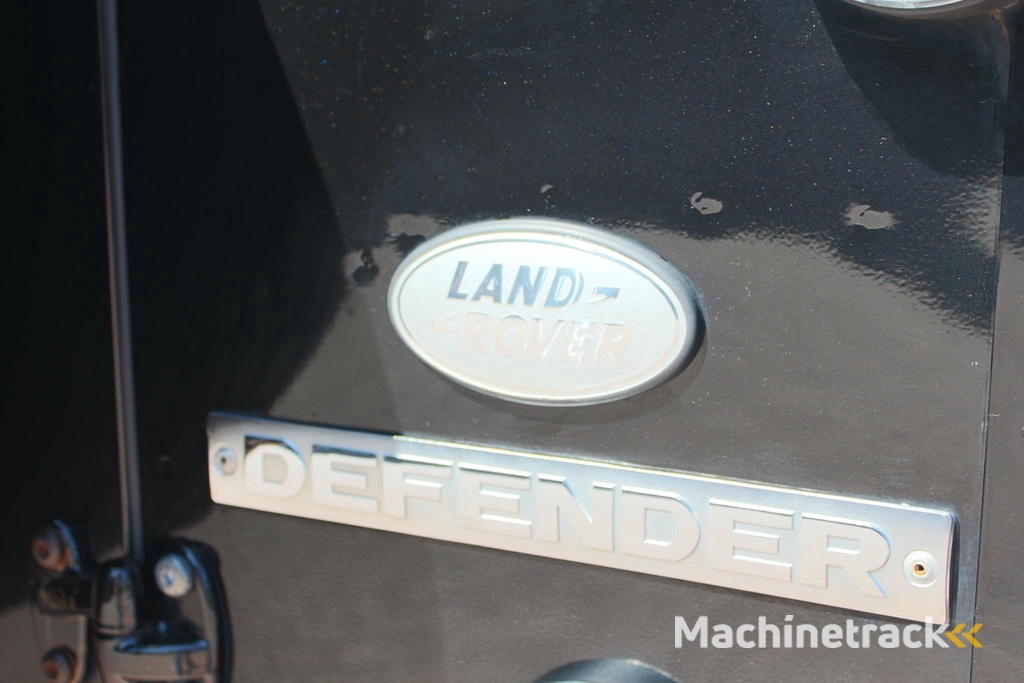 Land Rover Defender 2.4 TD 90 SW SVX 60th Anniversary