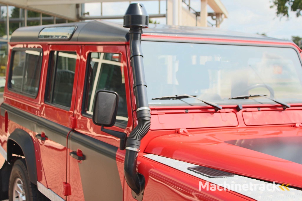 Land Rover Defender 2.5 TD5 110 SW S