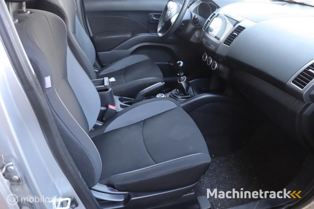 Online veiling: Mitsubishi Outlander bij ProVeiling