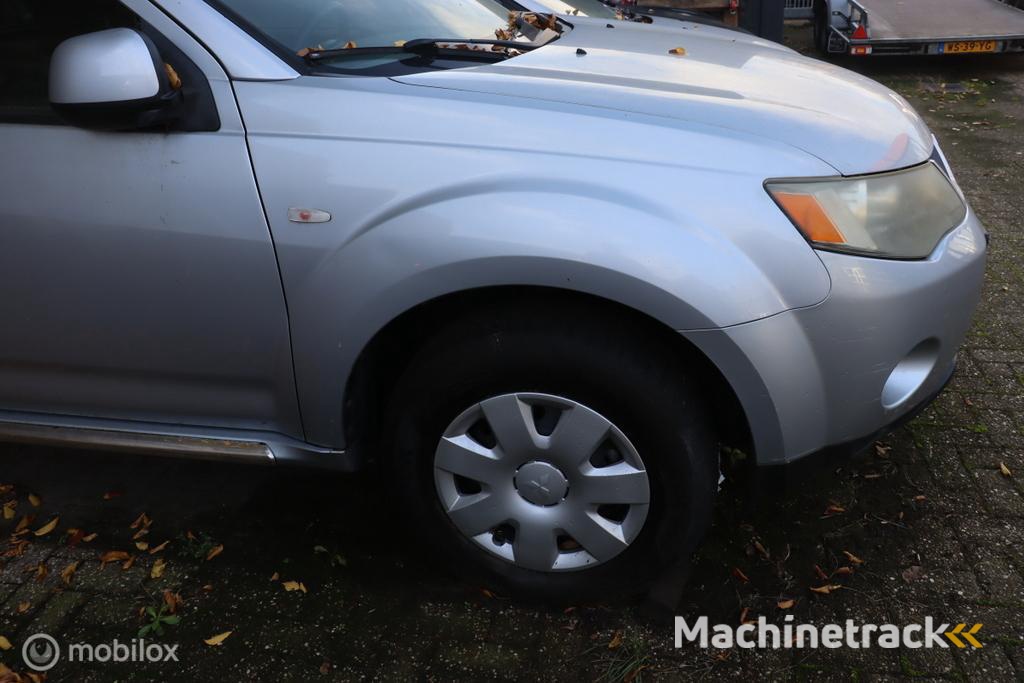 Online veiling: Mitsubishi Outlander bij ProVeiling