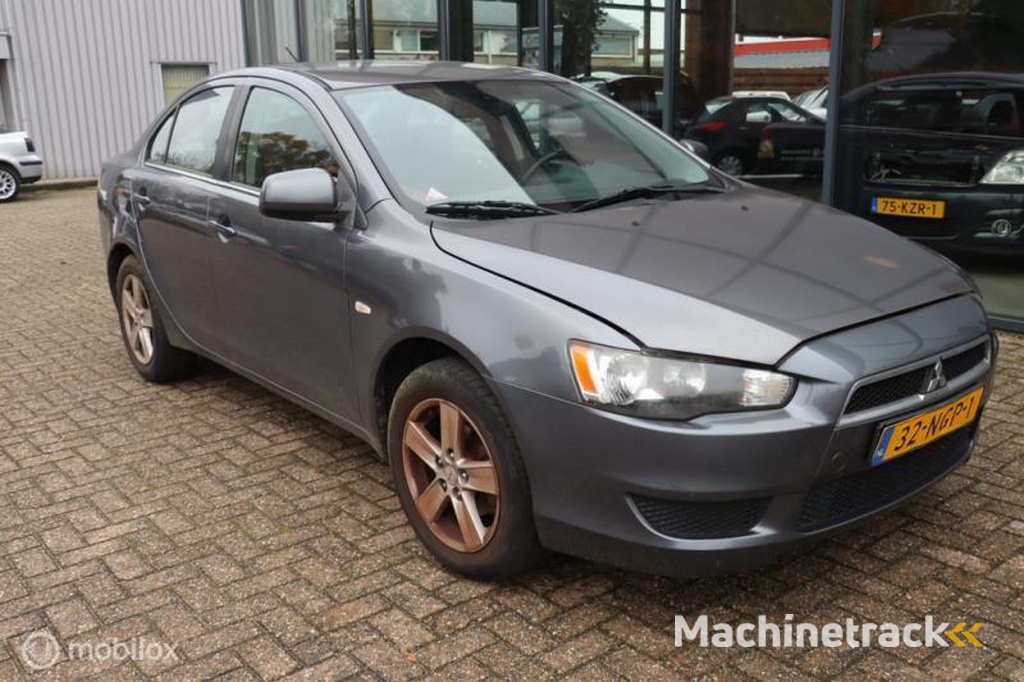 Online veiling: Mitsubishi Lancer in veiling bij ProVeiling
