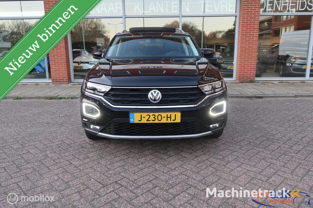 Volkswagen T-Roc 1.5 TSI Style 150PK Pano Carplay Navi