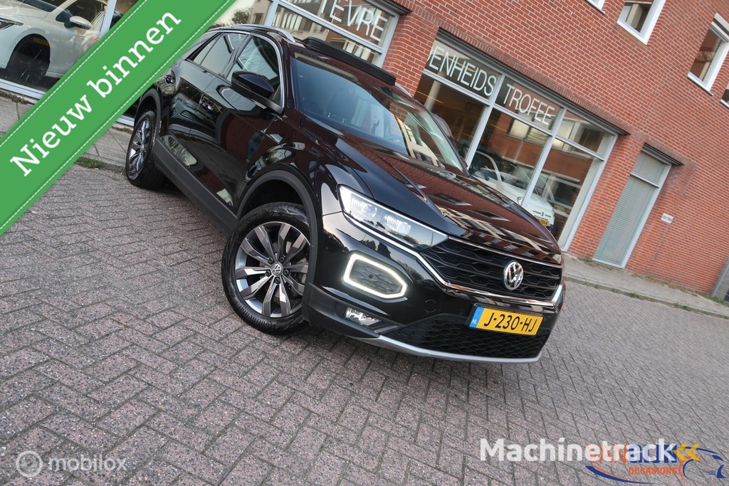Volkswagen T-Roc 1.5 TSI Style 150PK Pano Carplay Navi