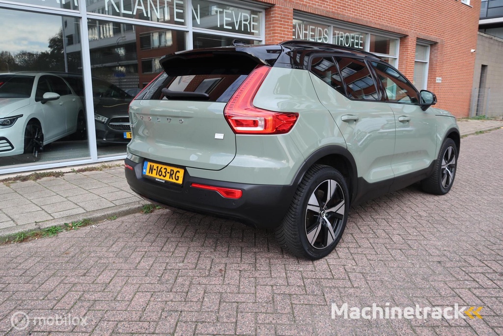 Volvo XC40 Recharge Core 80 KW Carplay Navi