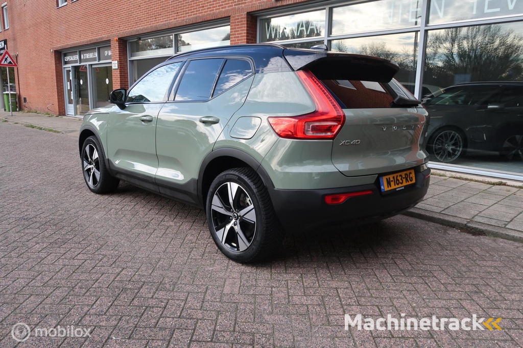 Volvo XC40 Recharge Core 80 KW Carplay Navi
