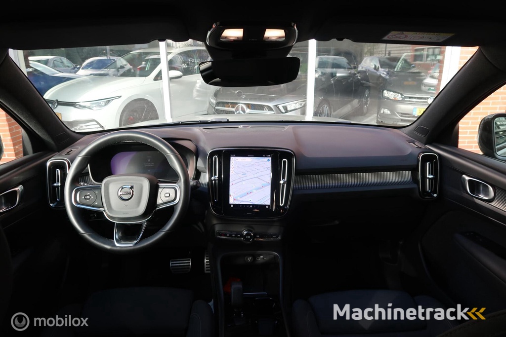 Volvo XC40 Recharge Core 80 KW Carplay Navi