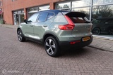 Minituur van Volvo XC40 Recharge Core 80 KW Carplay Navi