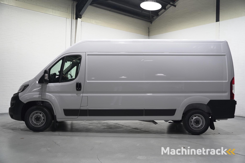 Fiat Ducato 2.2 MultiJet 140 pk L3H2 v.a. 449,- p/mnd, 13m3