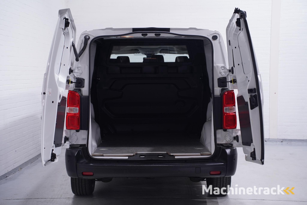 Opel Vivaro 2.0 CDTi 122 pk L3 Dubbel Cabine Navi, Camera Cruise Control, 19" LMV, Laadruimte Pakket, PDC V+A