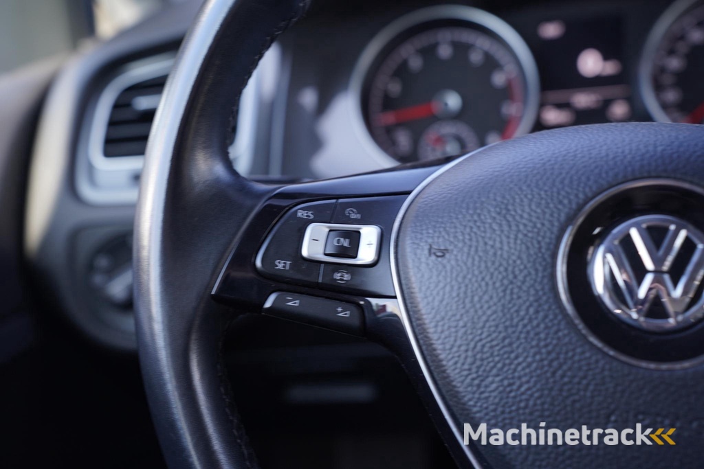 Volkswagen Golf 1.0 TSI Trendline